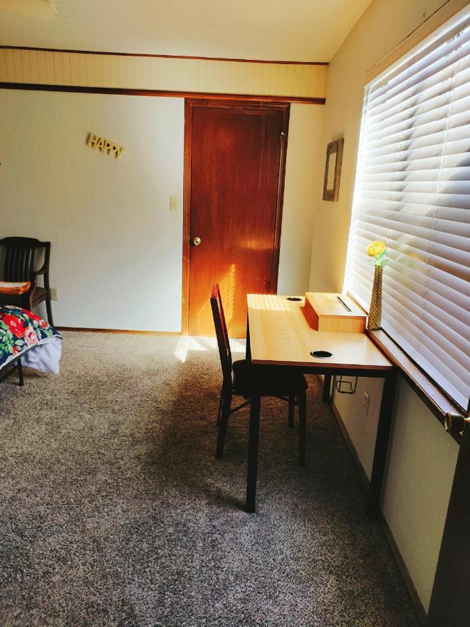 Golden Sunflower'S Apt B1 Lawton Exterior foto