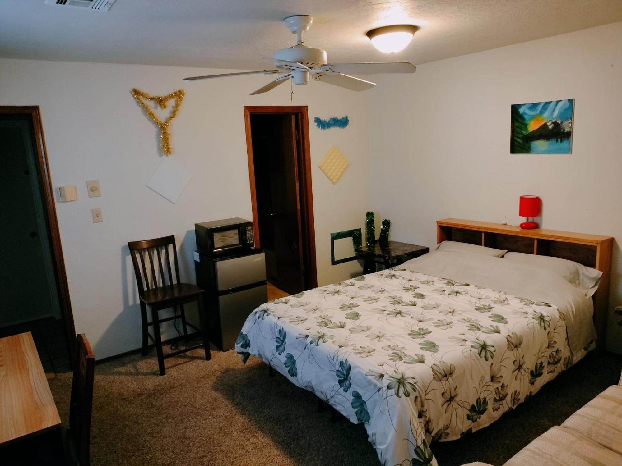 Golden Sunflower'S Apt B1 Lawton Exterior foto