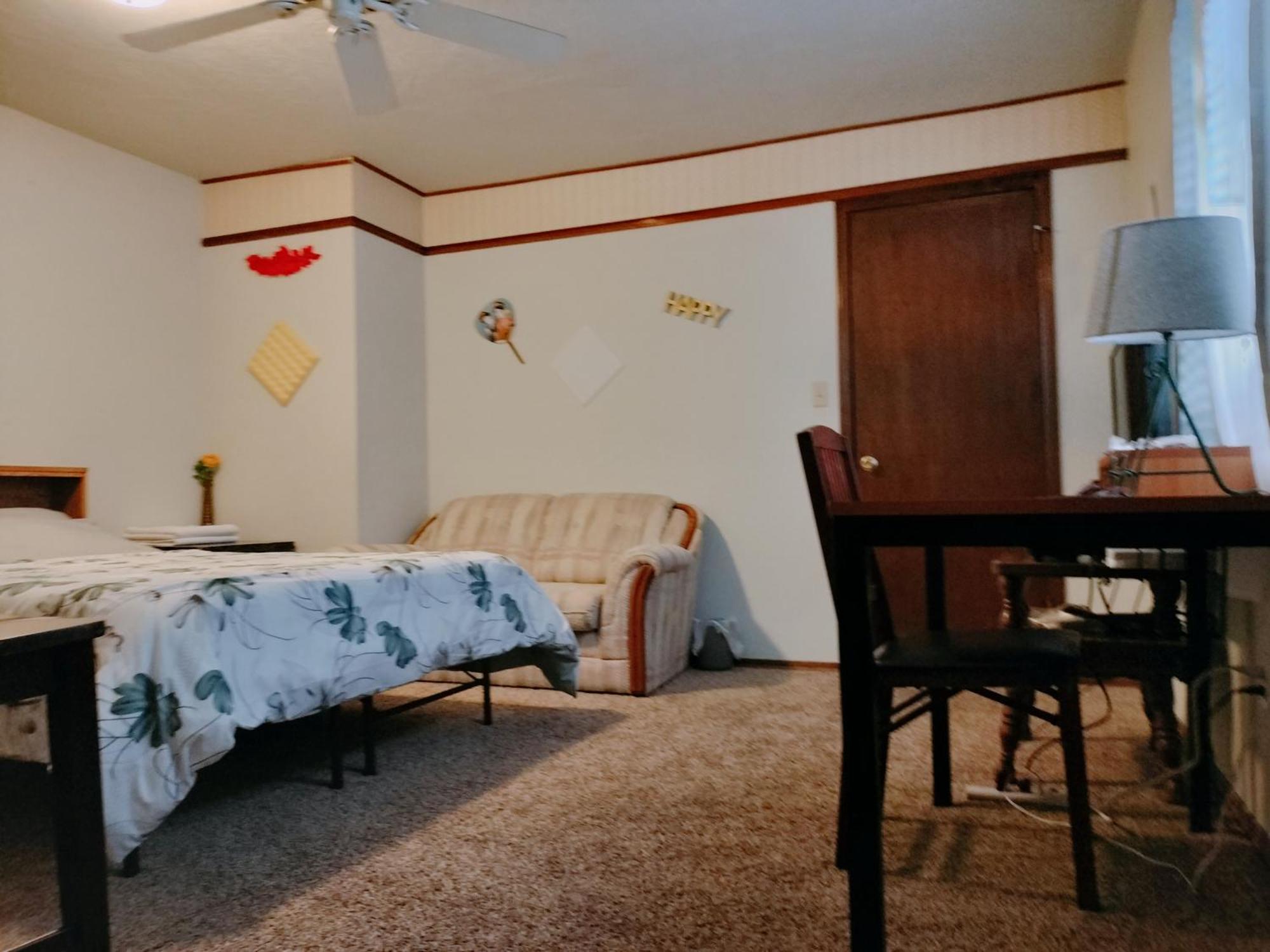 Golden Sunflower'S Apt B1 Lawton Exterior foto
